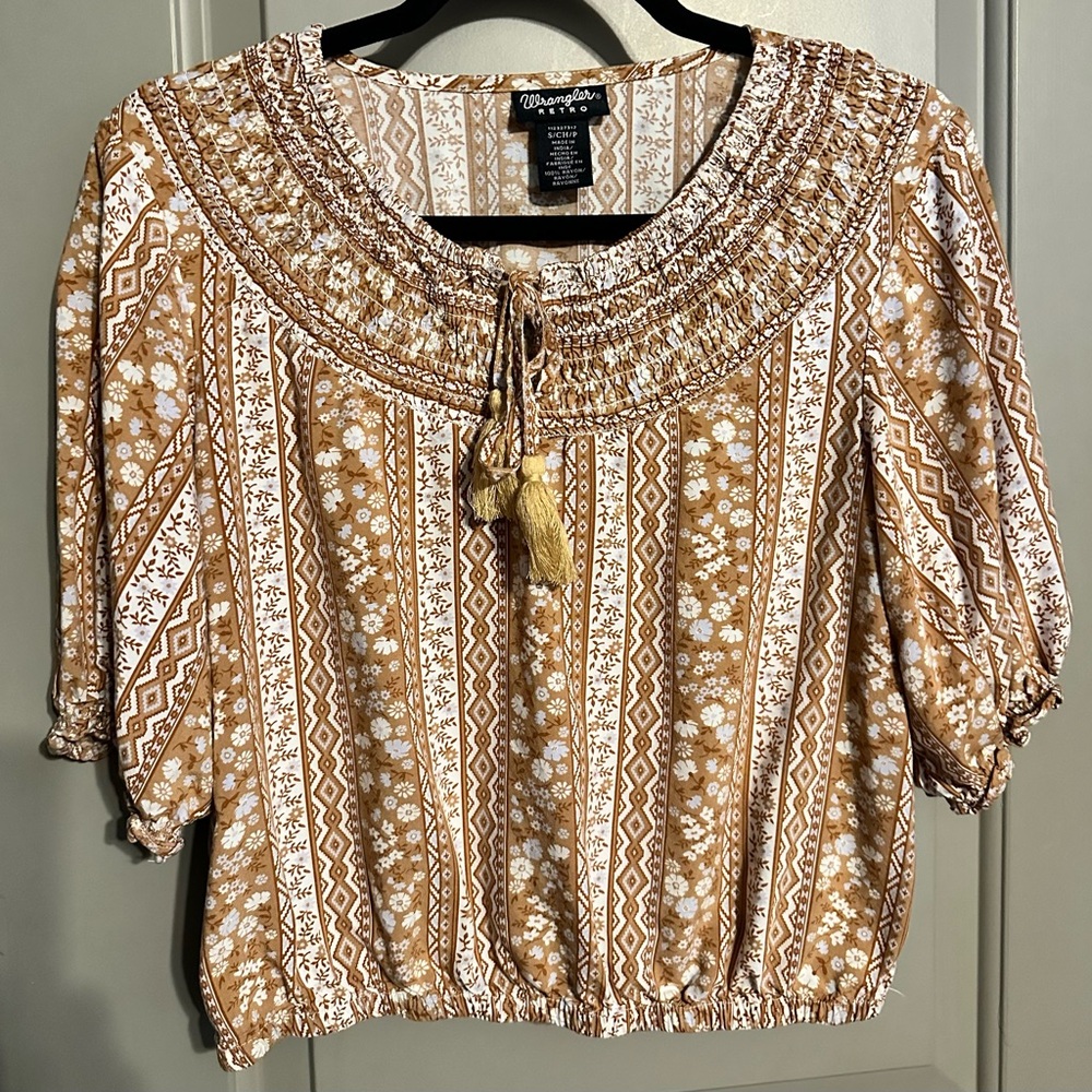 Wrangler Retro Size S Smocked Crop Top EUC